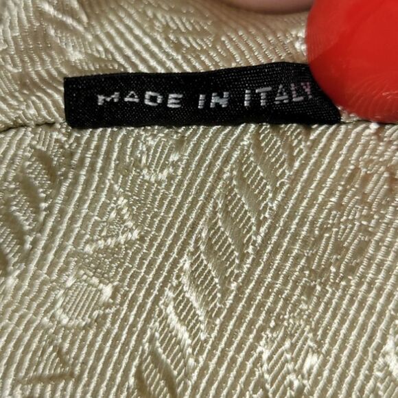 Prada Cream Leather Shoulder Bag Handbag - Picture 7 of 16